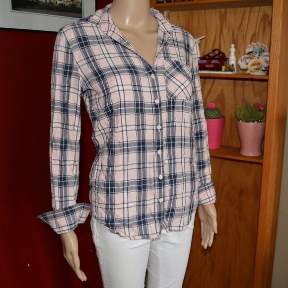 BUTTON Down Plaid Shirt - Picture 5 of 5